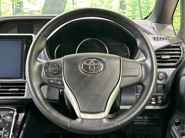 Toyota VOXY 2016-10 24856-11