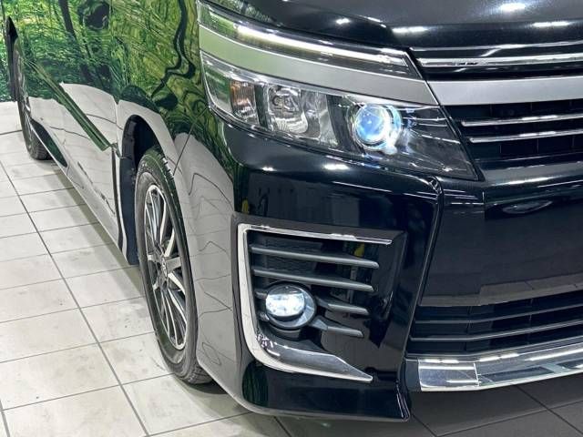 Toyota VOXY 2016-10 24856-12