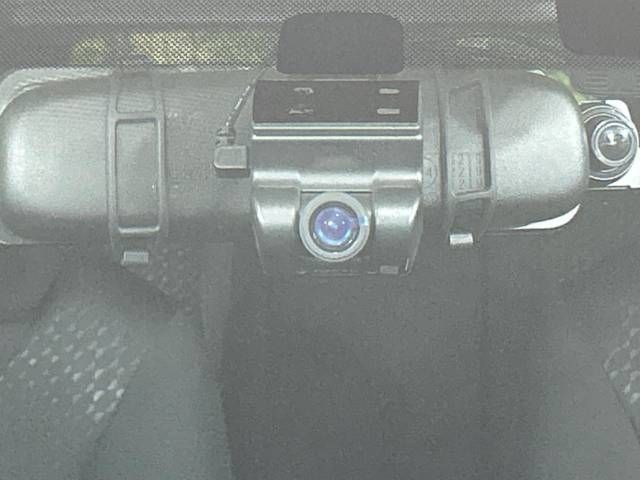 Toyota PRIUS 2017-05 19513-5