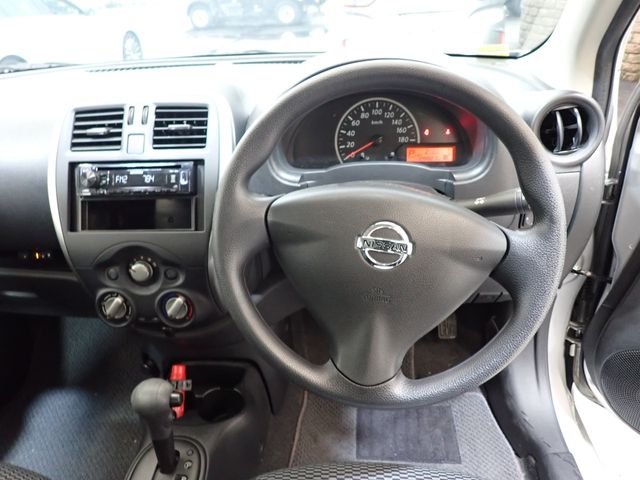 Nissan MARCH 2018-11 189126-7