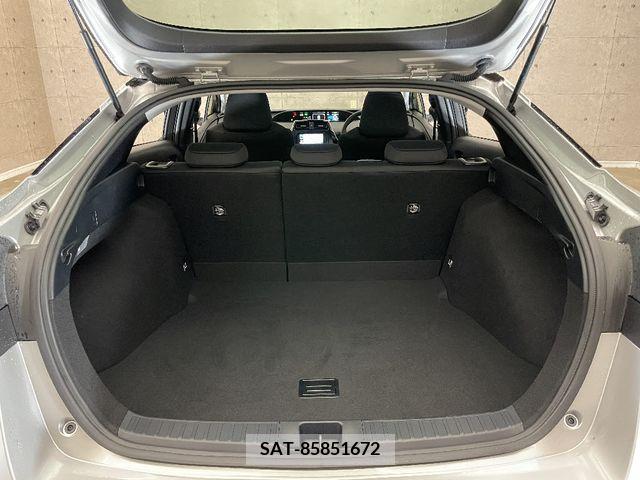 Toyota PRIUS 2019-05 380918-13