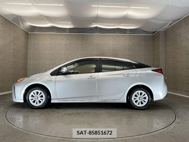 Toyota PRIUS 2019-05 380918-7