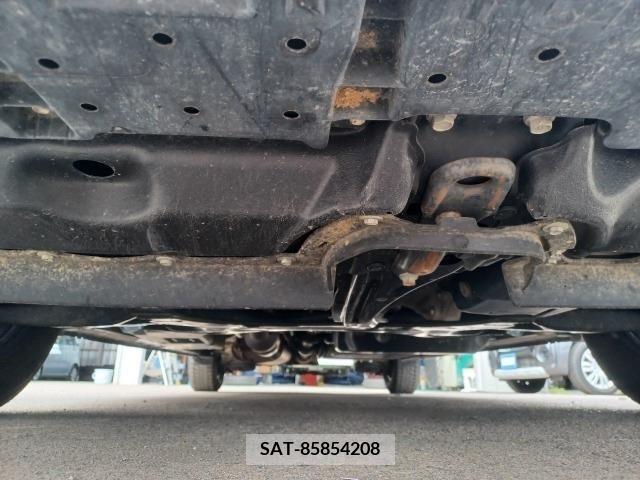 Toyota VOXY 2018-04 289268-13