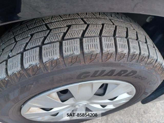Toyota VOXY 2018-04 289268-11