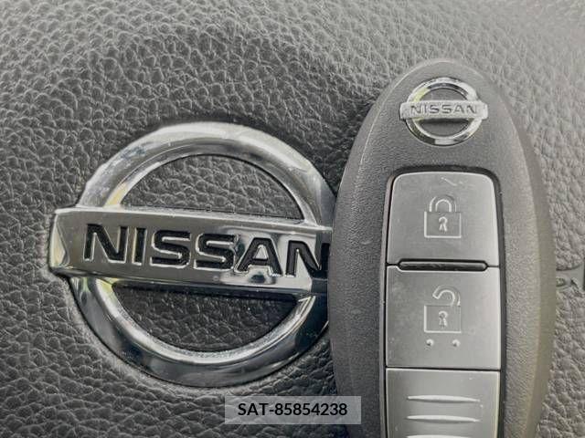 Nissan NOTE 2012-04 392905-5