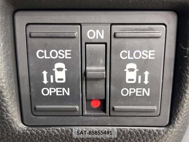 Honda N BOX CUSTOM 2018-03 330276-4