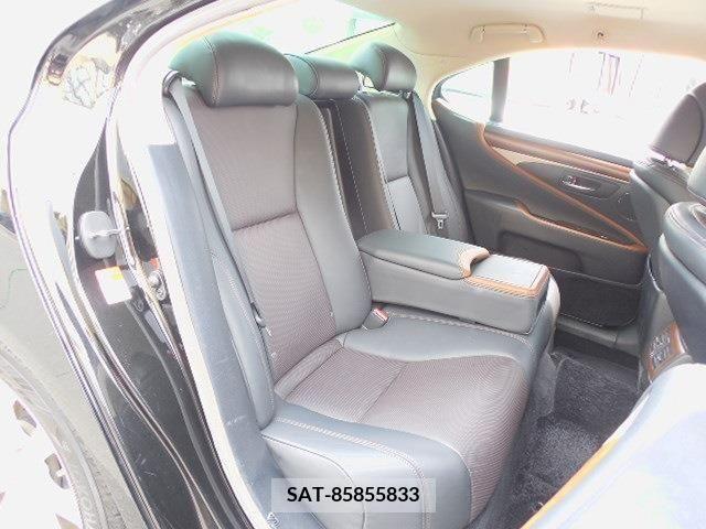 Lexus LS 2015-03 388434-8