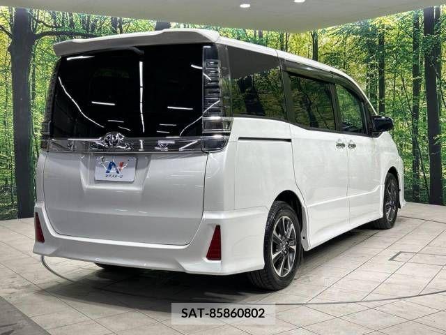 Toyota VOXY 2018-10 370446-18