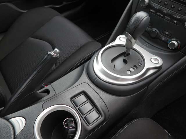 Nissan FAIRLADY Z 2011-03 505-12