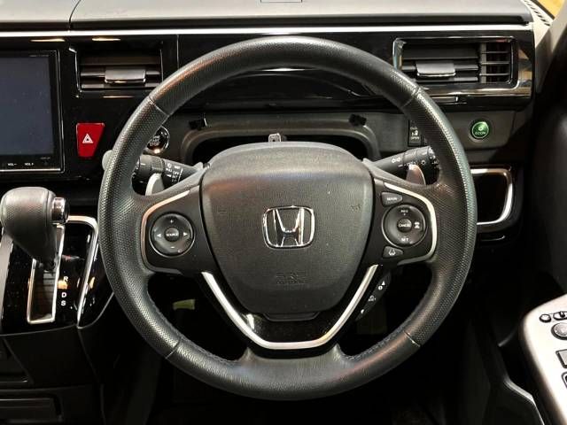 Honda e 2017-03 196584-12
