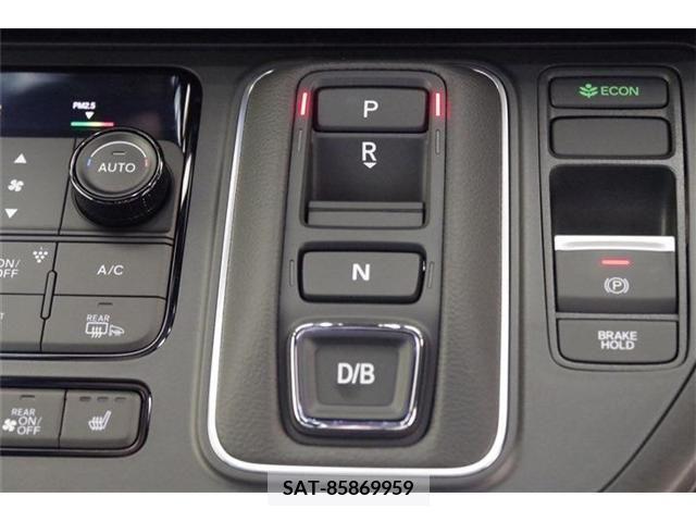 Honda e 2023-10 206856-10
