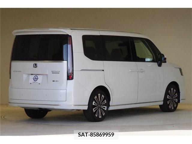 Honda e 2023-10 206856-6