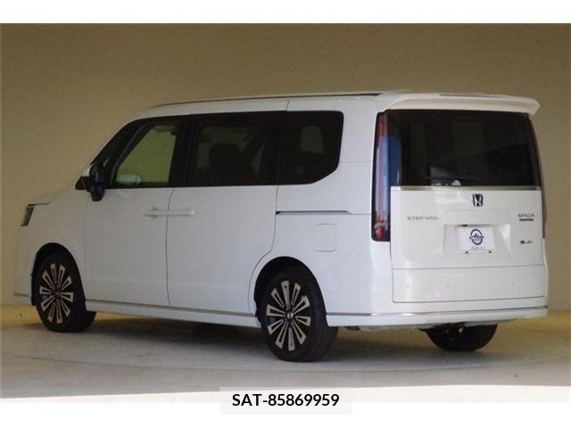 Honda e 2023-10 206856-20