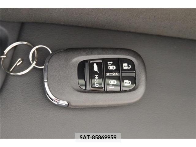 Honda e 2023-10 206856-17