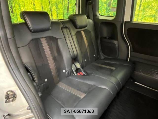 Honda N BOX CUSTOM 2019-12 278968-9