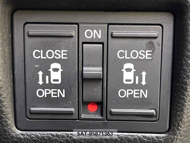 Honda N BOX CUSTOM 2019-12 278968-6