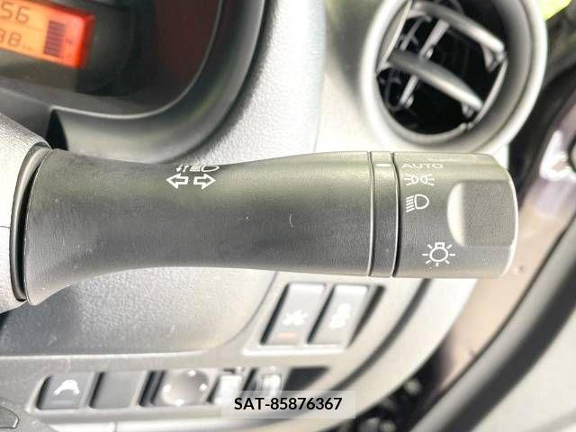 Nissan MARCH 2021-07 349551-4