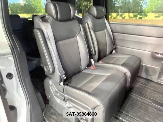 Honda e 2023-10 339038-10