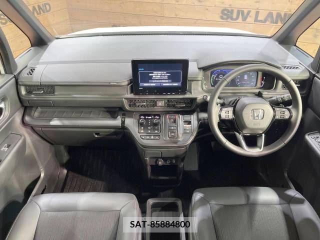 Honda e 2023-10 339038-1