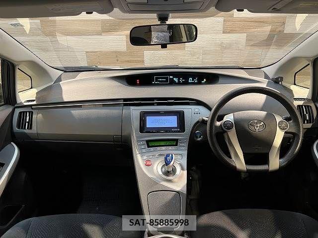 Toyota PRIUS 2012-02 209562-1