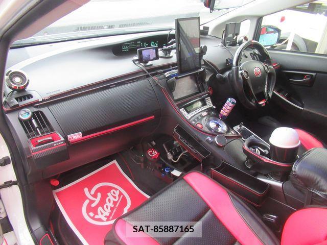 Toyota PRIUS 2013-09 281817-5