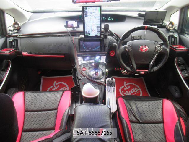Toyota PRIUS 2013-09 281817-1