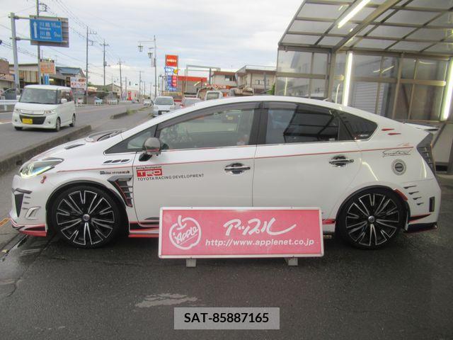 Toyota PRIUS 2013-09 281817-3