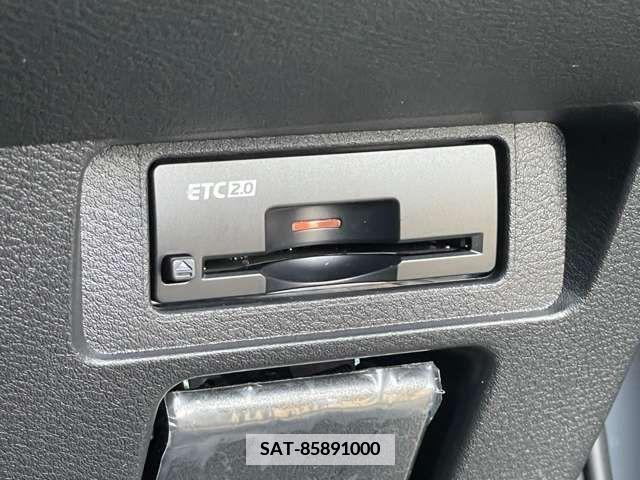 Nissan AURA 2023-01 354983-10