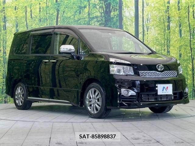 Toyota VOXY 2011-12 336596-17