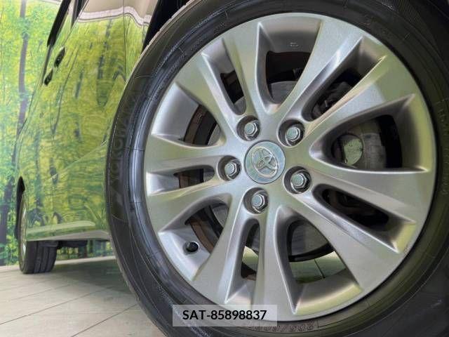 Toyota VOXY 2011-12 336596-14