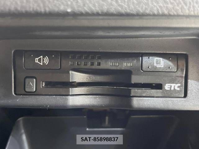 Toyota VOXY 2011-12 336596-7