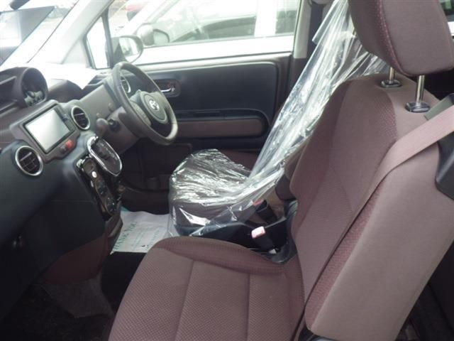 Toyota SPADE 2013-12 3811-2