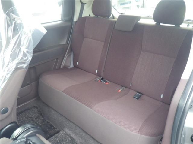 Toyota SPADE 2013-12 3811-3