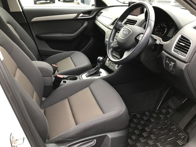 Audi Q3 2015-03 29272-9