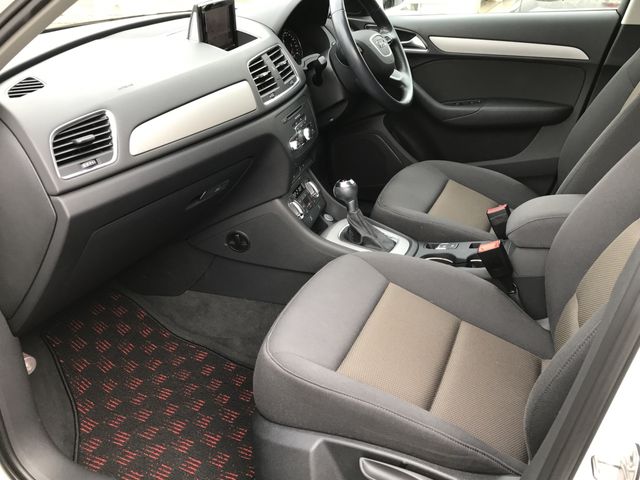 Audi Q3 2015-03 29272-11