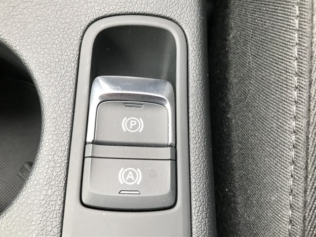 Audi Q3 2015-03 29272-24