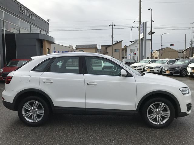 Audi Q3 2015-03 29272-5