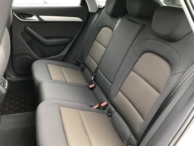 Audi Q3 2015-03 29272-16