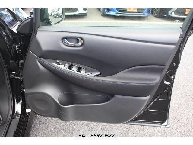 Nissan LEAF 2017-10 274726-8