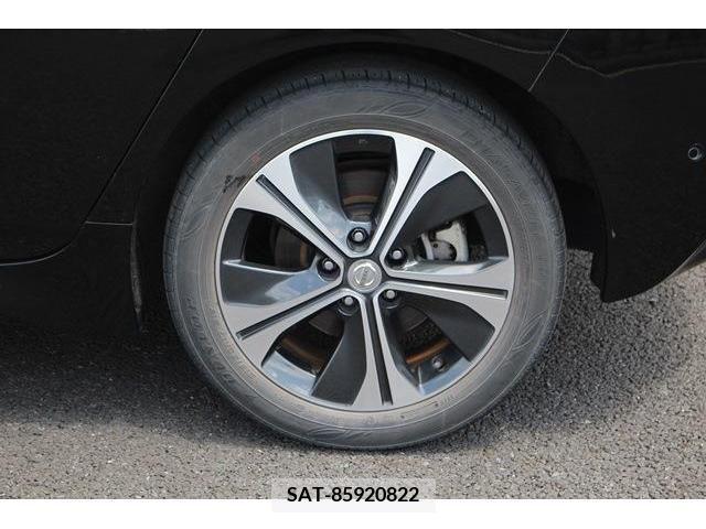 Nissan LEAF 2017-10 274726-5