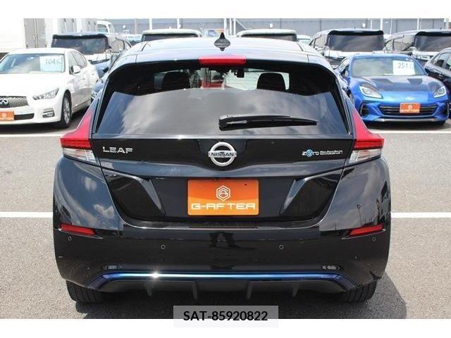 Nissan LEAF 2017-10 274726-3