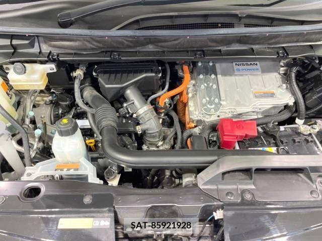 Nissan SERENA 2021-03 349684-18