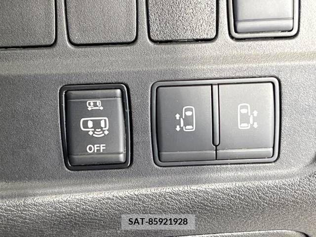 Nissan SERENA 2021-03 349684-6