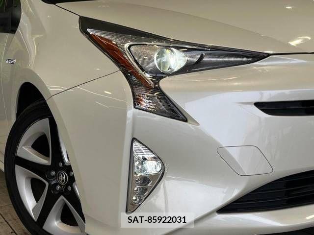 Toyota PRIUS 2016-06 217991-11