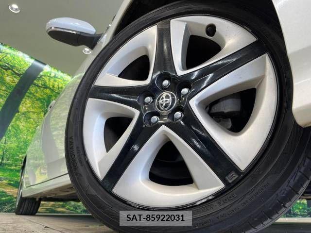 Toyota PRIUS 2016-06 217991-12