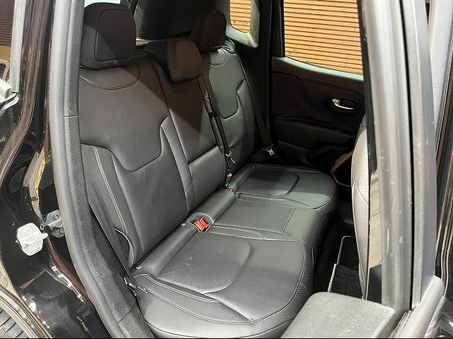 Jeep RENEGADE 2016-03 23631-8