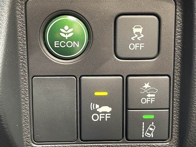 Honda VEZEL 2018-01 181077-4