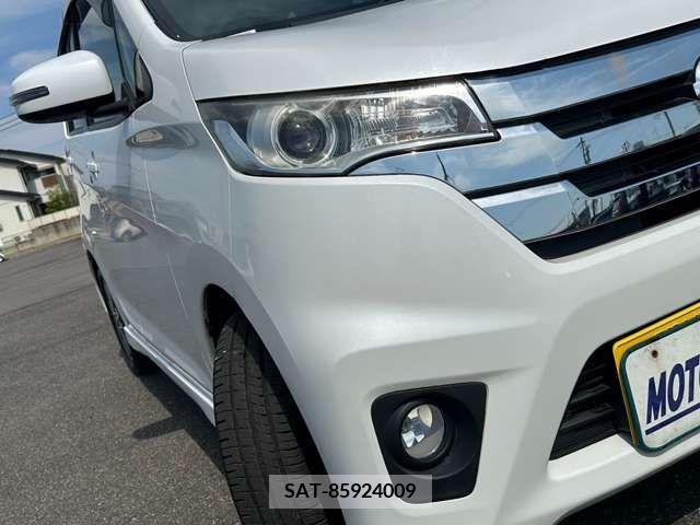Nissan DAYZ 2013-12 266679-12