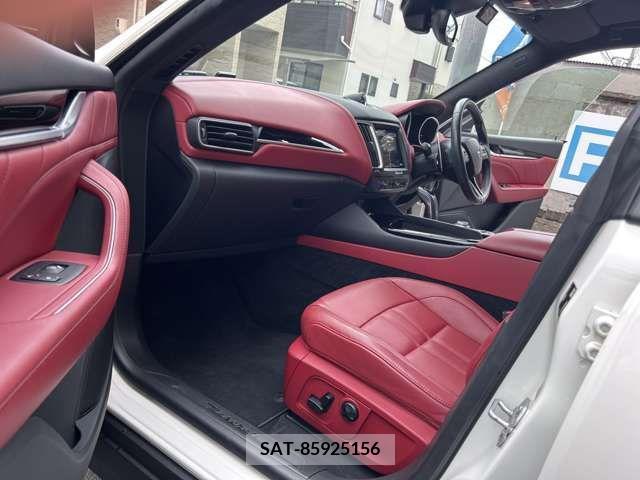 Maserati LEVANTE 2019-07 326458-18