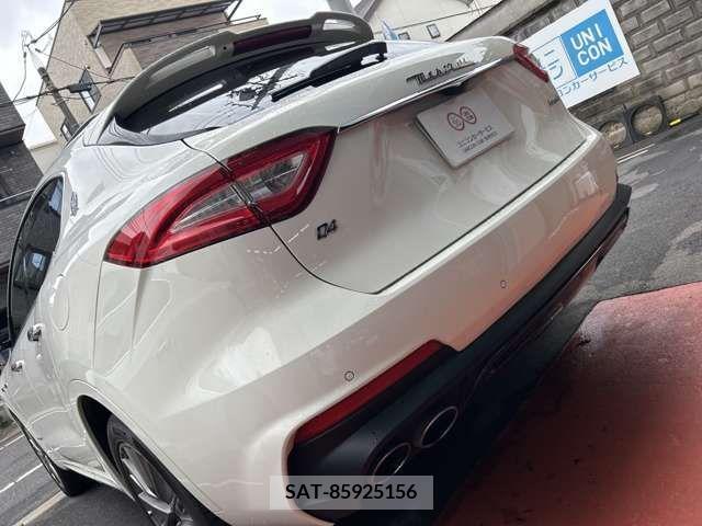 Maserati LEVANTE 2019-07 326458-13